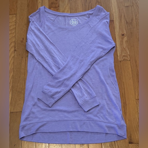 Junior’s Long Sleeve Top - Picture 1 of 4